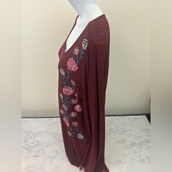 NY Collection Long Sleeve Blouse Sz M Red Pullover Top Floral Embroidered - Picture 2 of 4